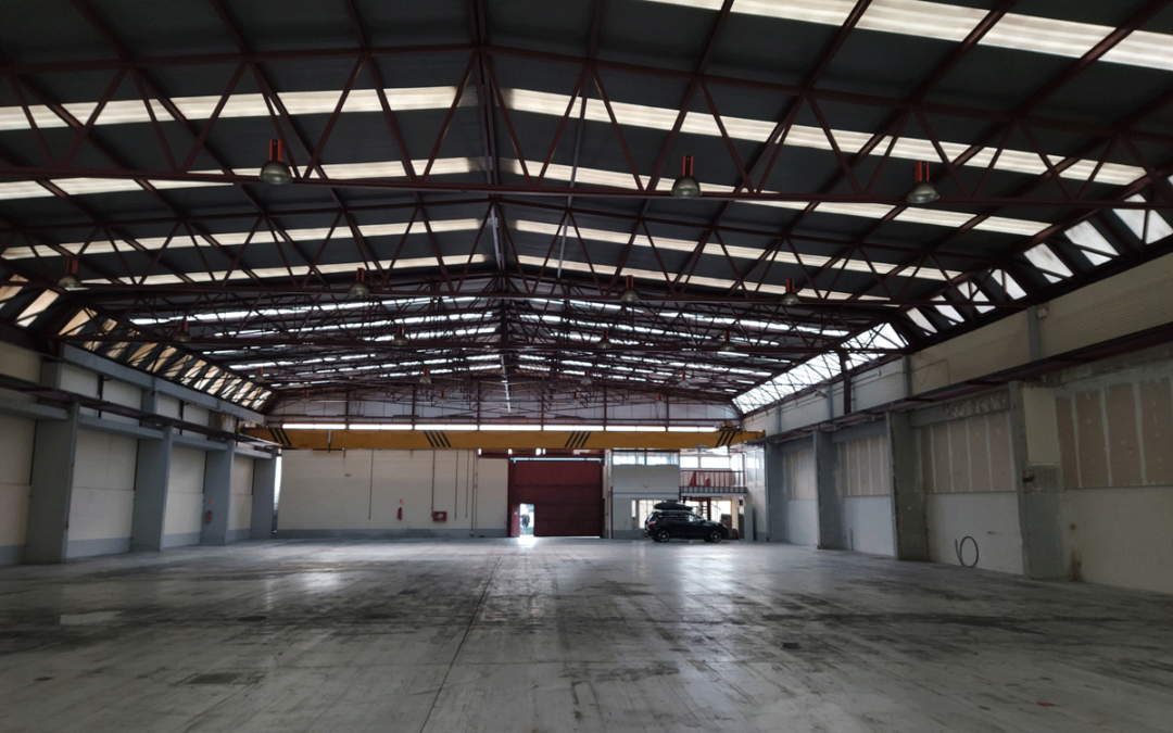 Alquiler Nave con 30 metros luz – Polígono Asipo – Llanera